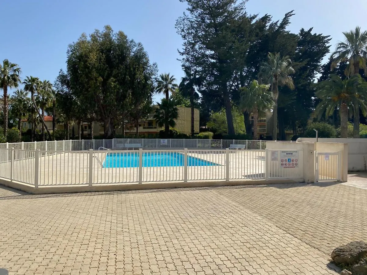 Residence Les Eucalyptus Antibes Apartment
