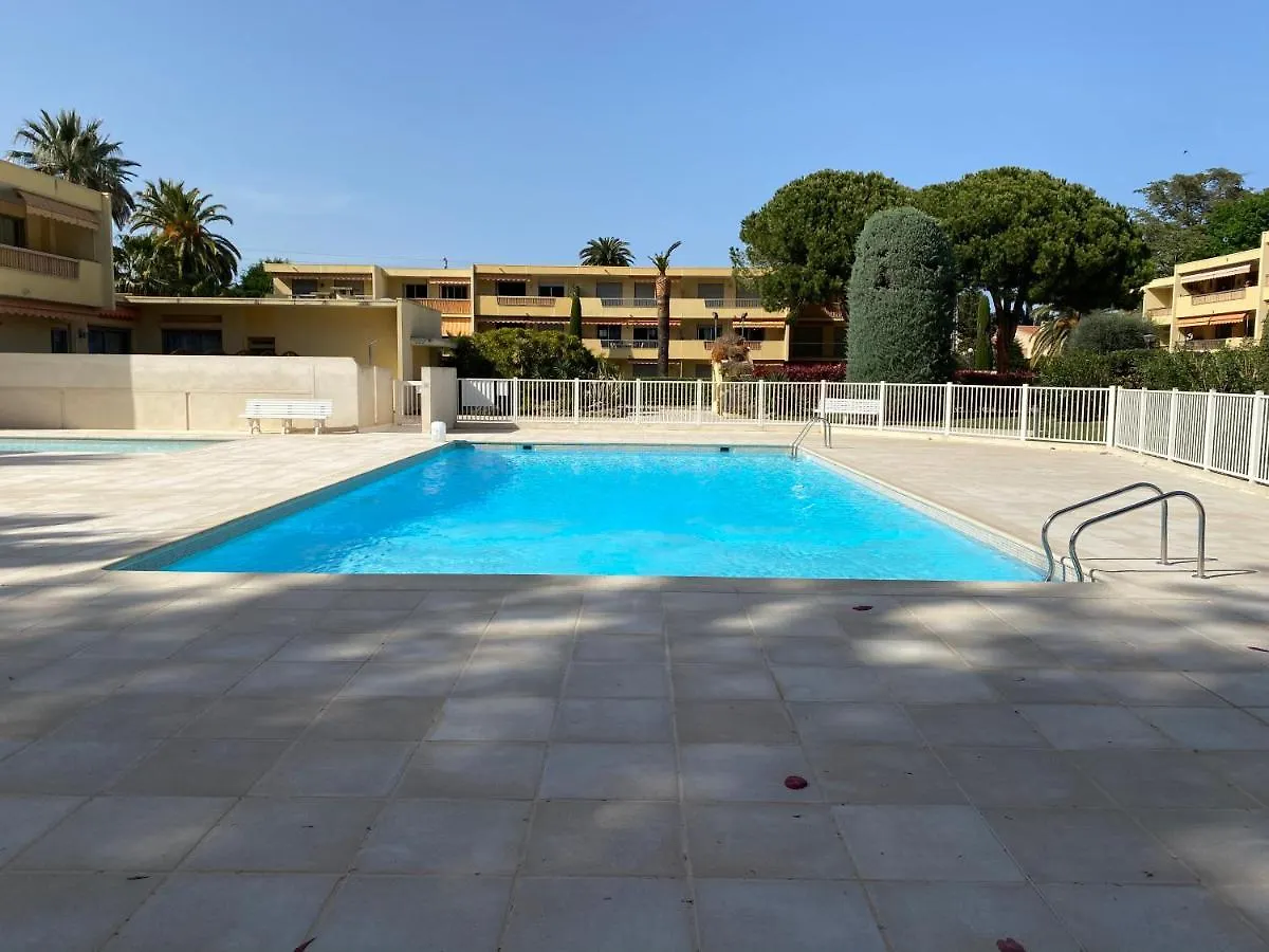 Apartment Residence Les Eucalyptus Antibes France